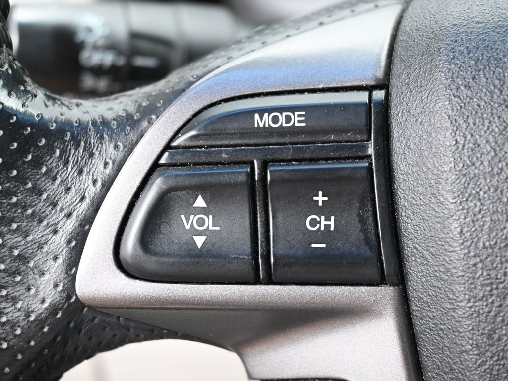 2015 Honda Pilot Touring photo 16