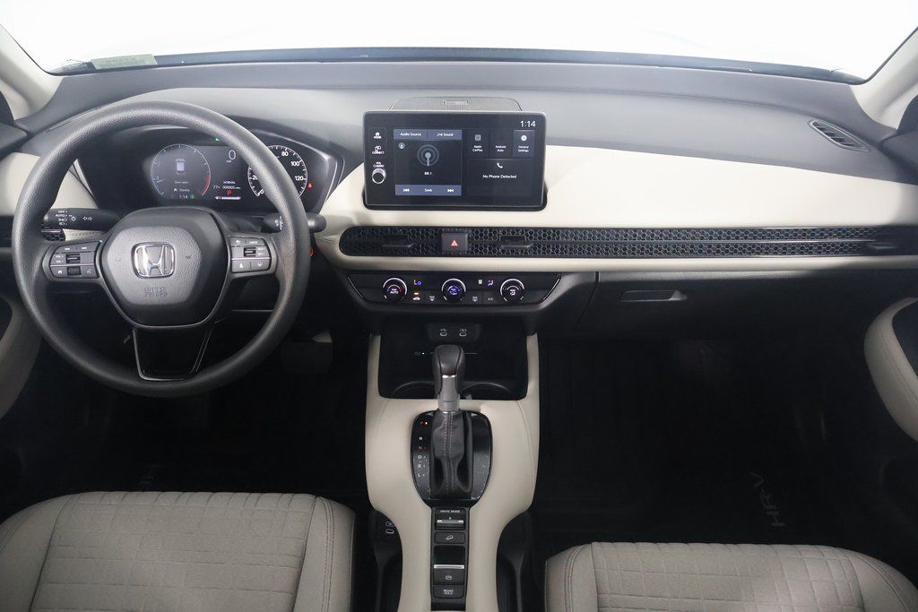 2026 Honda HR-V LX photo 4