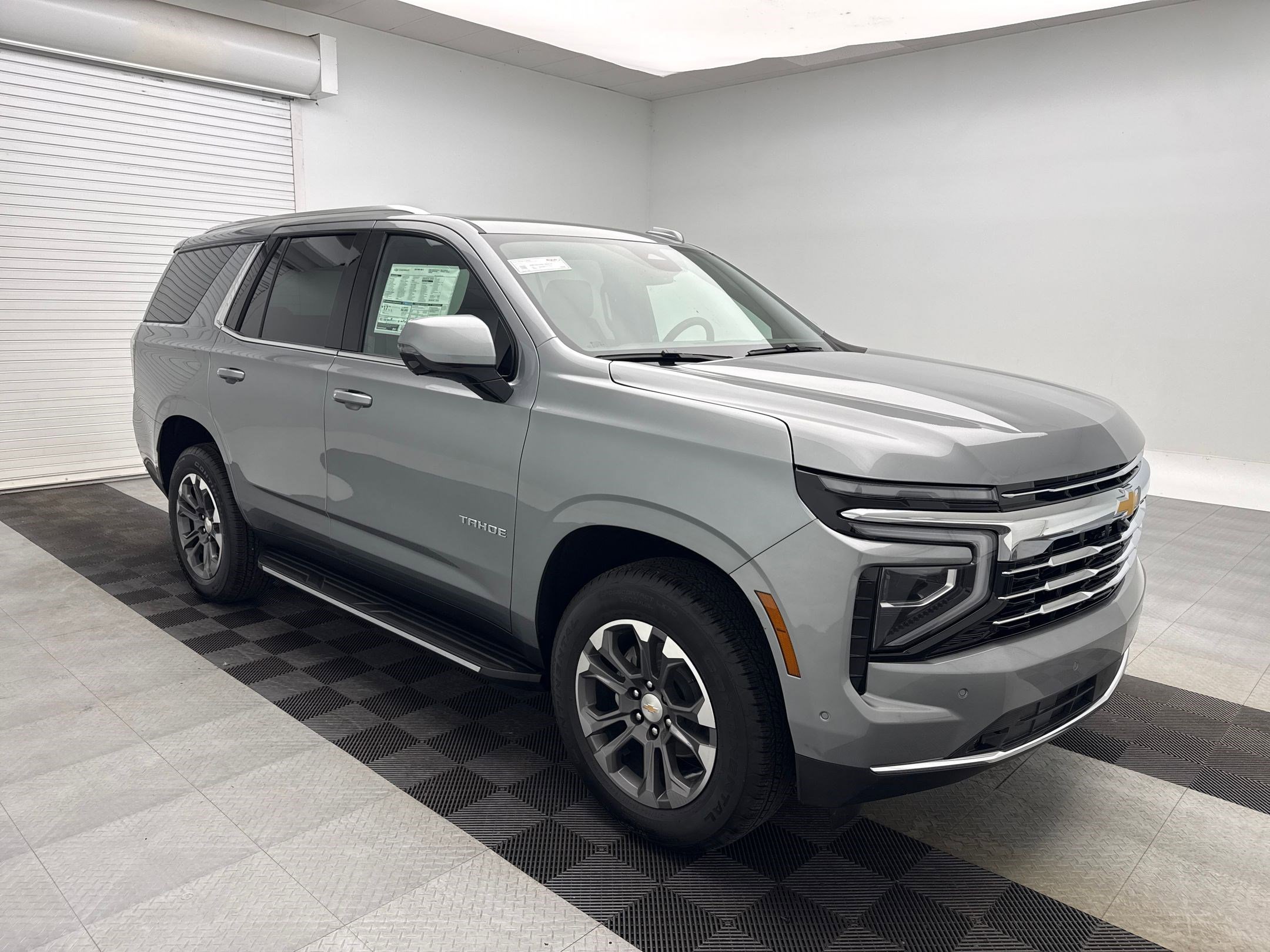 2025 Chevrolet Tahoe LT photo 3