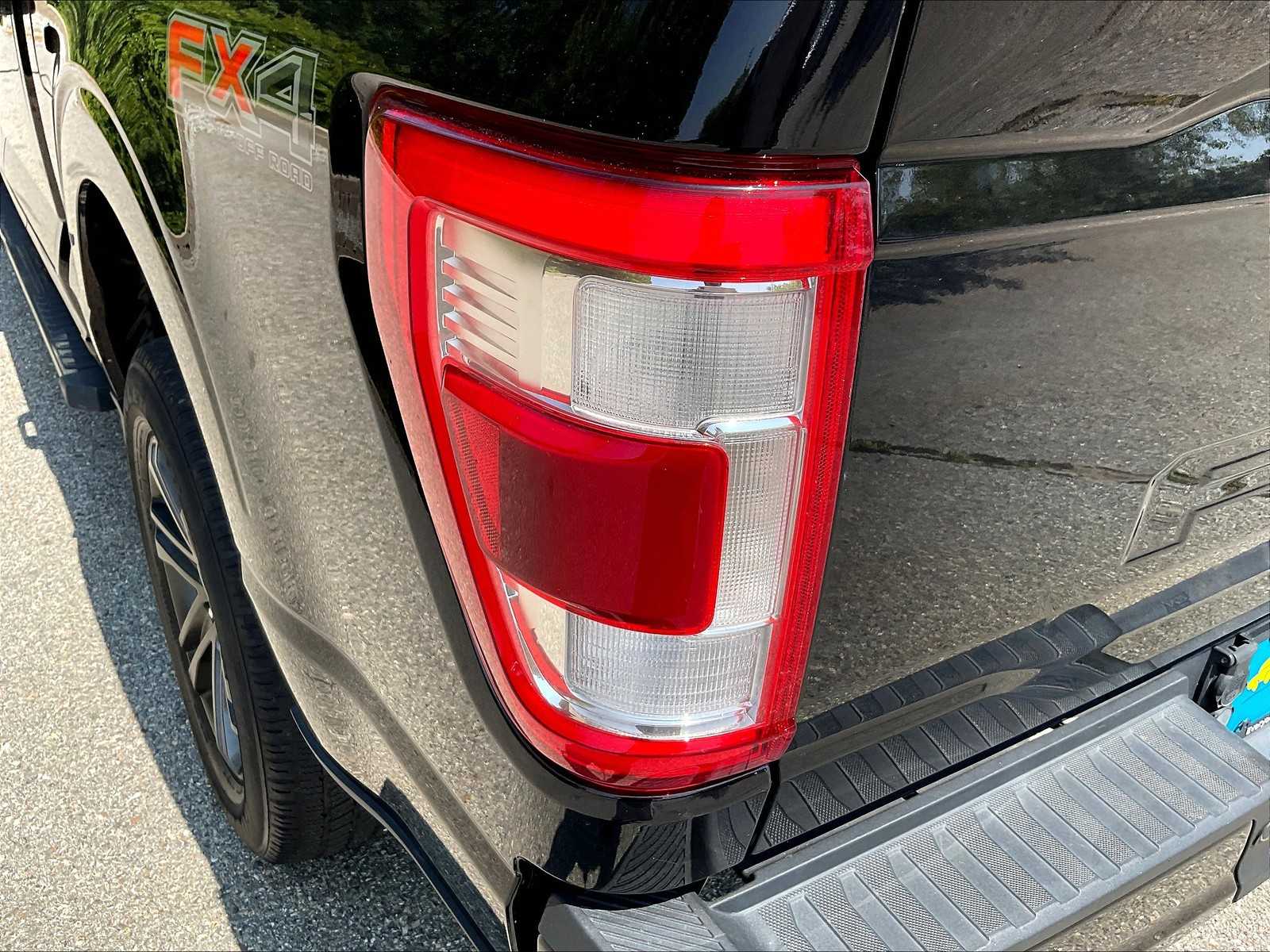 2021 Ford F-150 Lariat photo 31