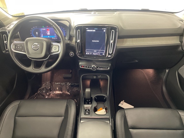 2025 Volvo XC40 Core photo 36