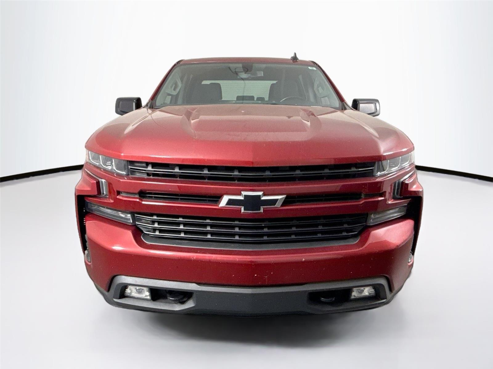 2021 Chevrolet Silverado RST photo 2