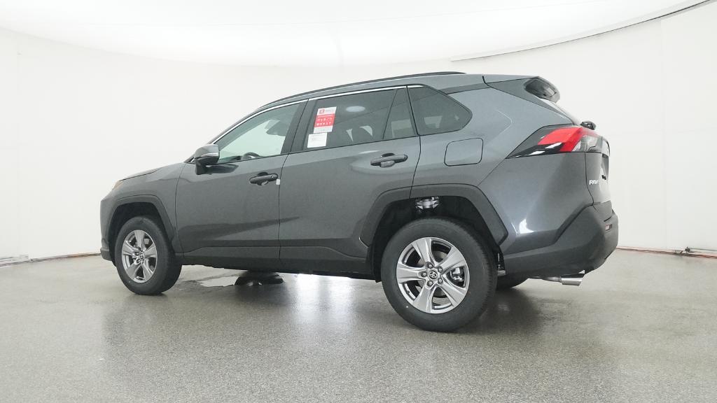 2025 Toyota RAV4 XLE photo 12