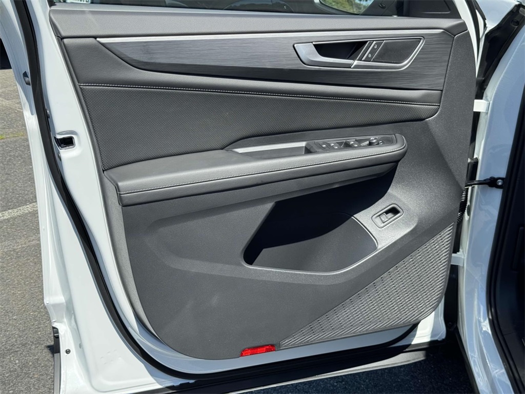 2026 Volkswagen Atlas Cross Sport SE Technology photo 26