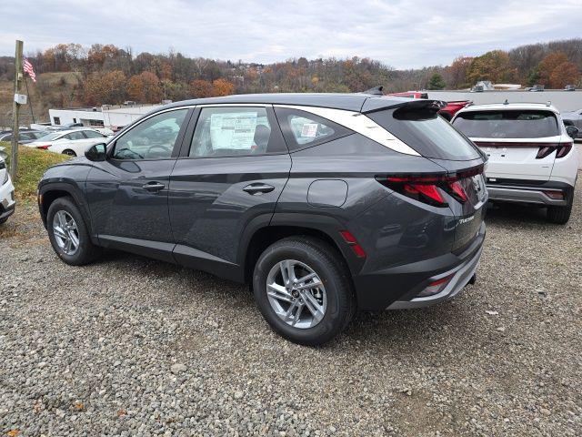 2026 Hyundai Tucson SE photo 2