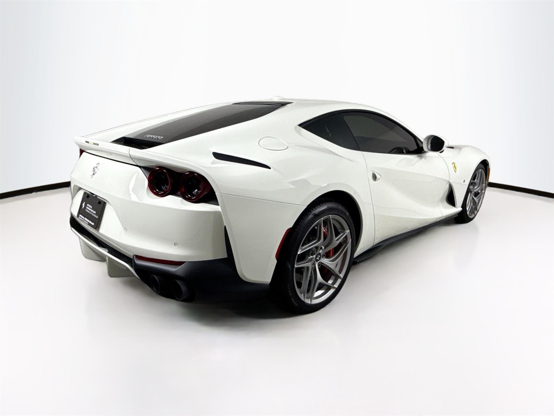 2020 Ferrari 812 Superfast Base photo 7