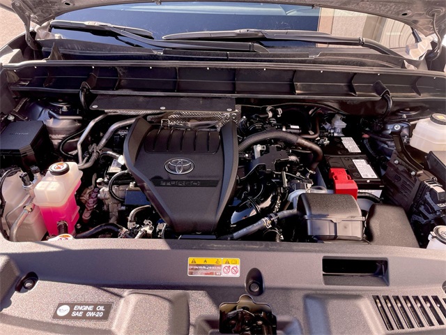 2024 Toyota Highlander photo 18