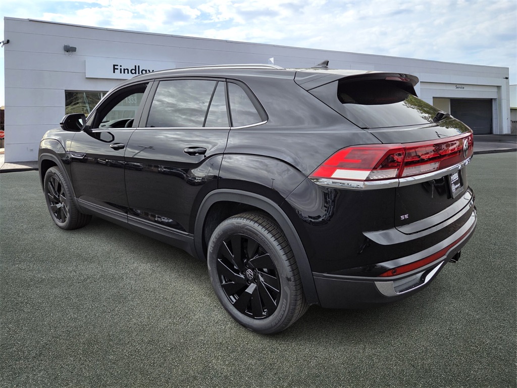 2026 Volkswagen Atlas Cross Sport SE Technology photo 3