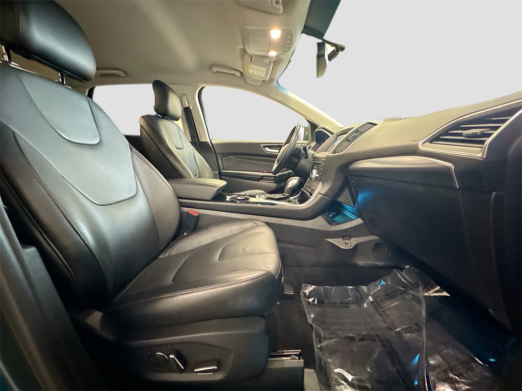 2017 Ford Edge Titanium photo 7