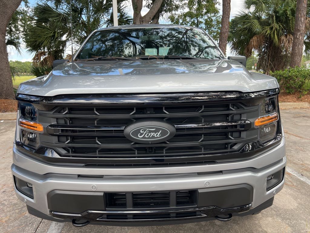 2024 Ford F-150 XLT photo 4
