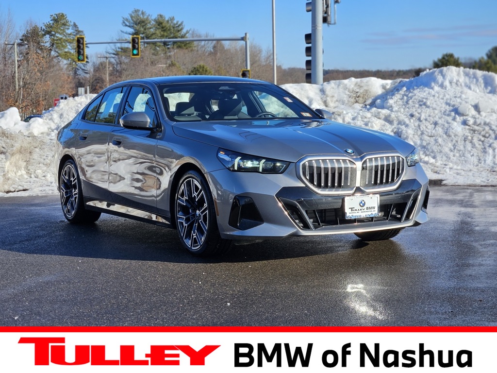 2024 BMW 5 Series 530's photo