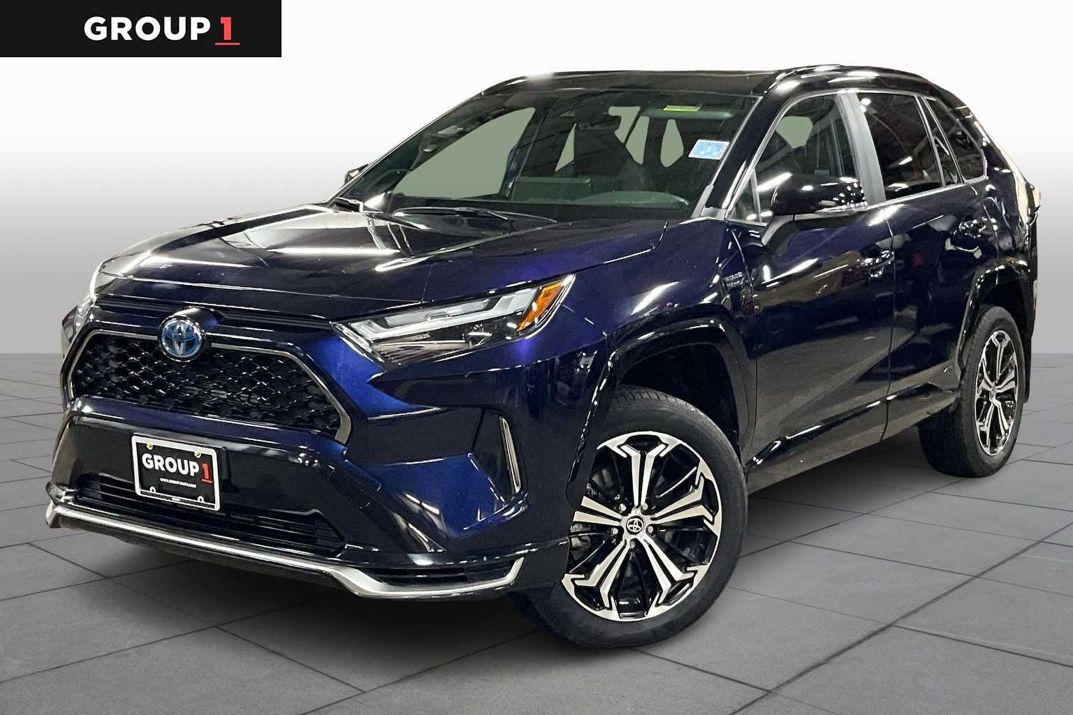 2023 Toyota RAV4 XSE's photo