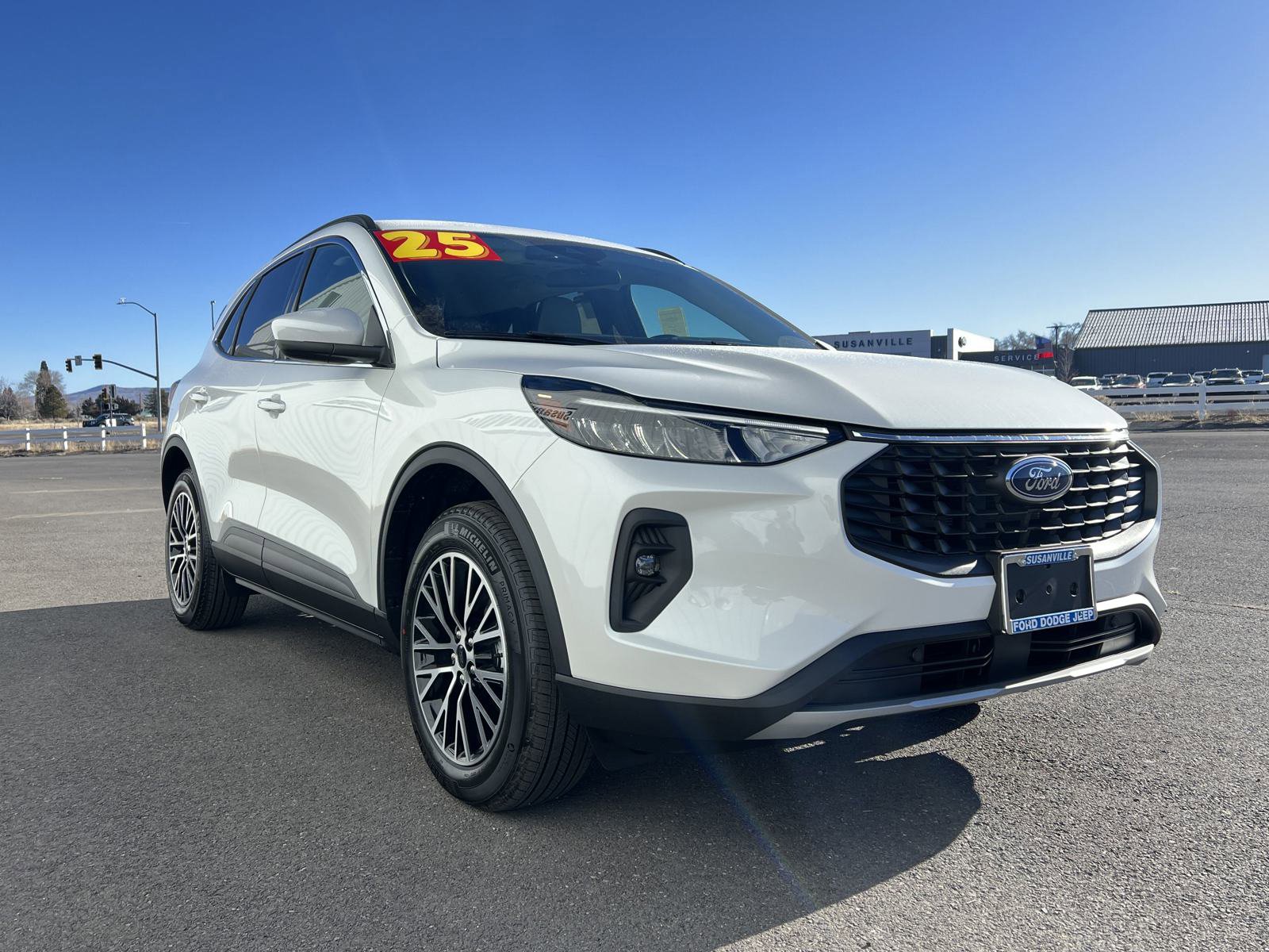 2025 Ford Escape Plug-In Hybrid photo 6