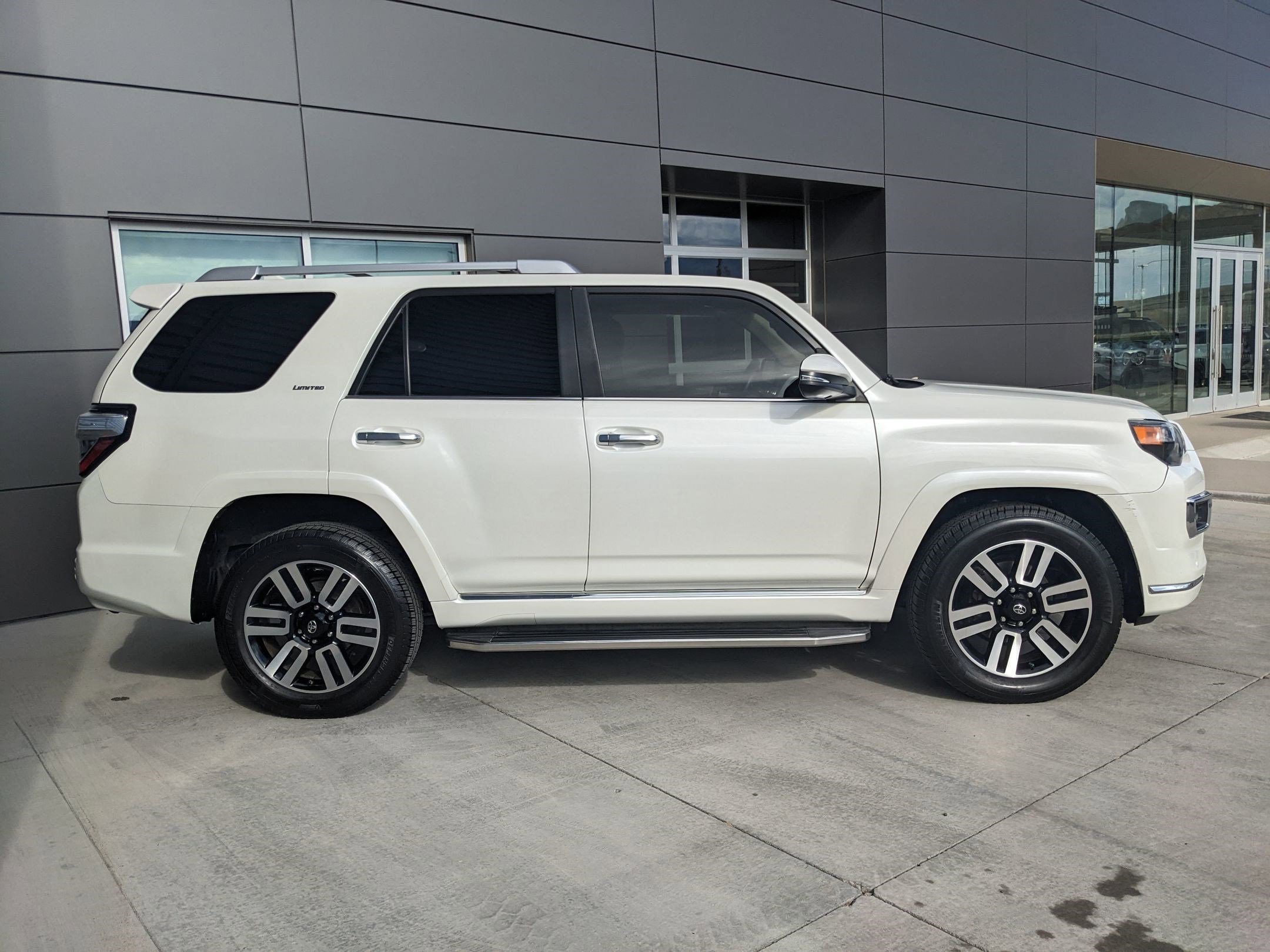2018 Toyota 4Runner Sport photo 4
