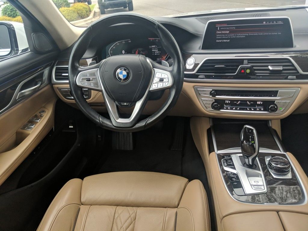 2022 Bmw 740Li photo 2