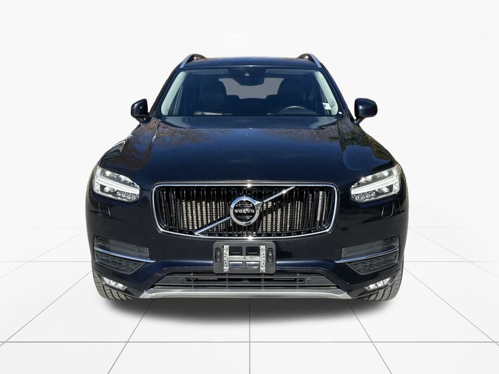 2016 Volvo XC90 T6 Momentum photo 2