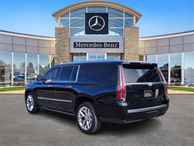 2016 Cadillac Escalade ESV Premium photo 3