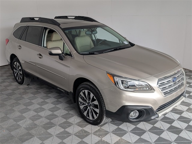 2016 Subaru Outback 2.5i Limited photo 2