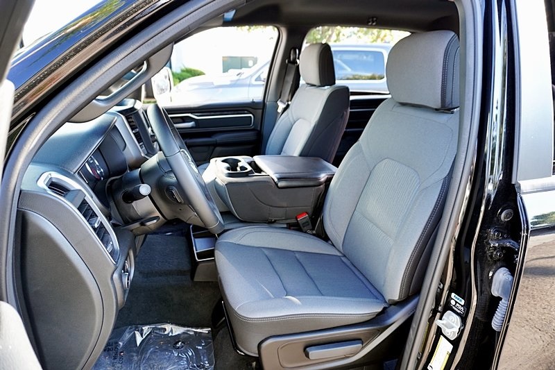 Certified Used 2024 Black Ram Big Horn/Lone Star image 16