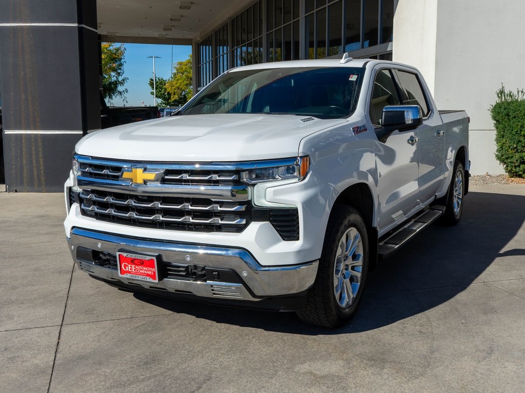 2023 Chevrolet Silverado 1500 LTZ photo 3