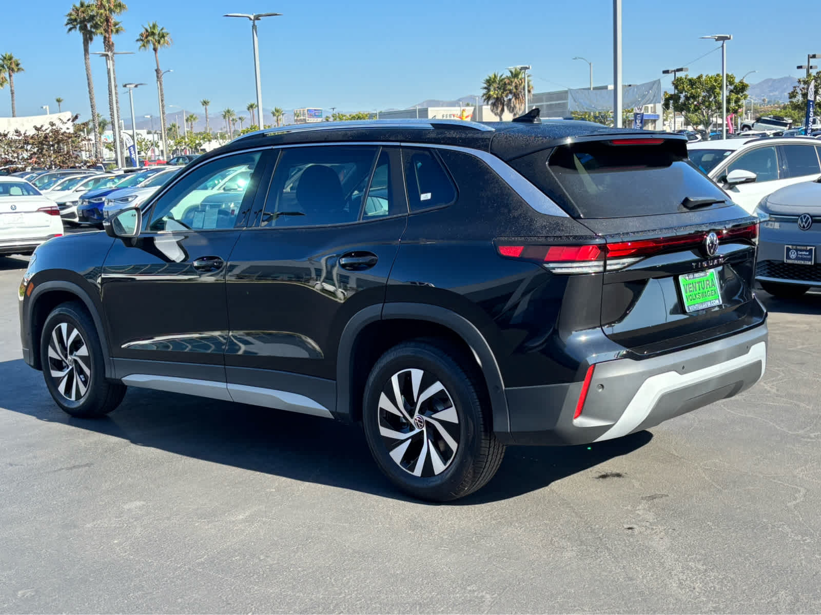 2025 Volkswagen Tiguan S photo 4