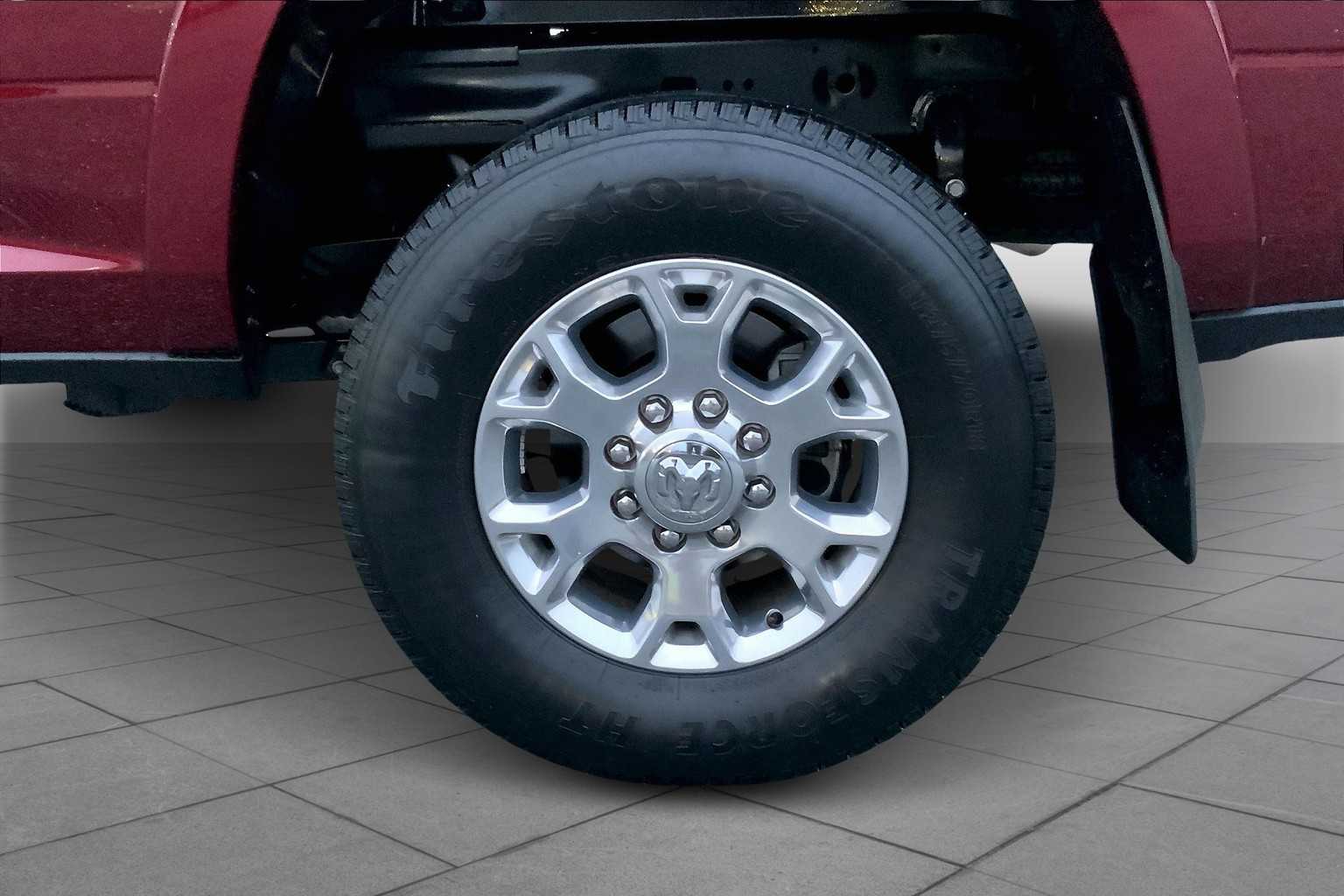 2022 Ram 2500 Laramie photo 9