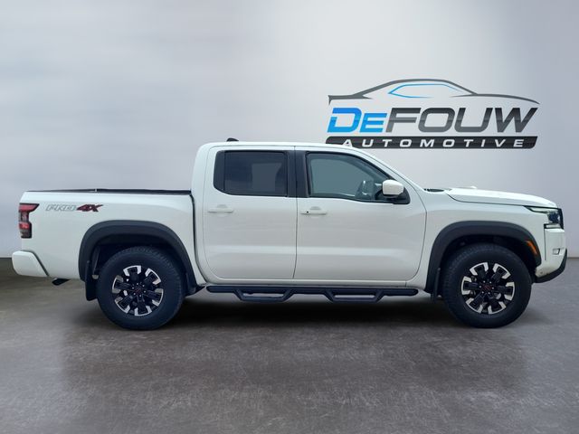 2022 Nissan Frontier PRO-4X photo 2