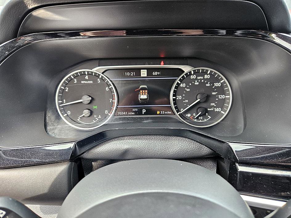 2023 Nissan Pathfinder SL photo 25