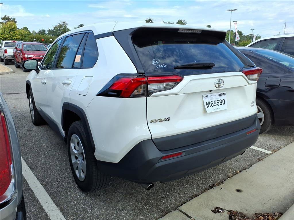 2024 Toyota RAV4 LE photo 2