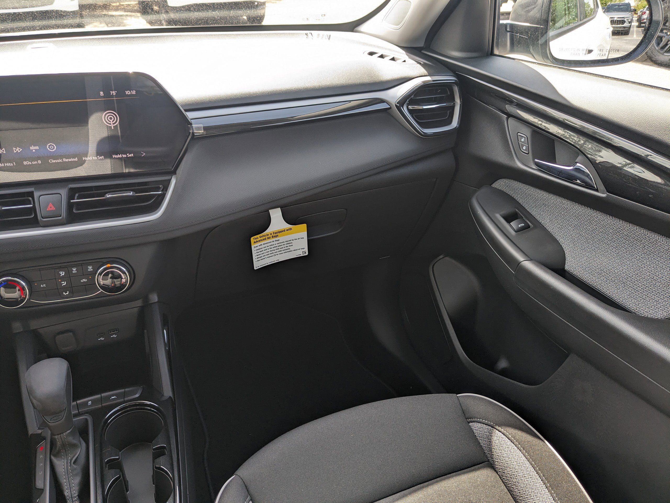 2025 Chevrolet Trailblazer LS photo 13