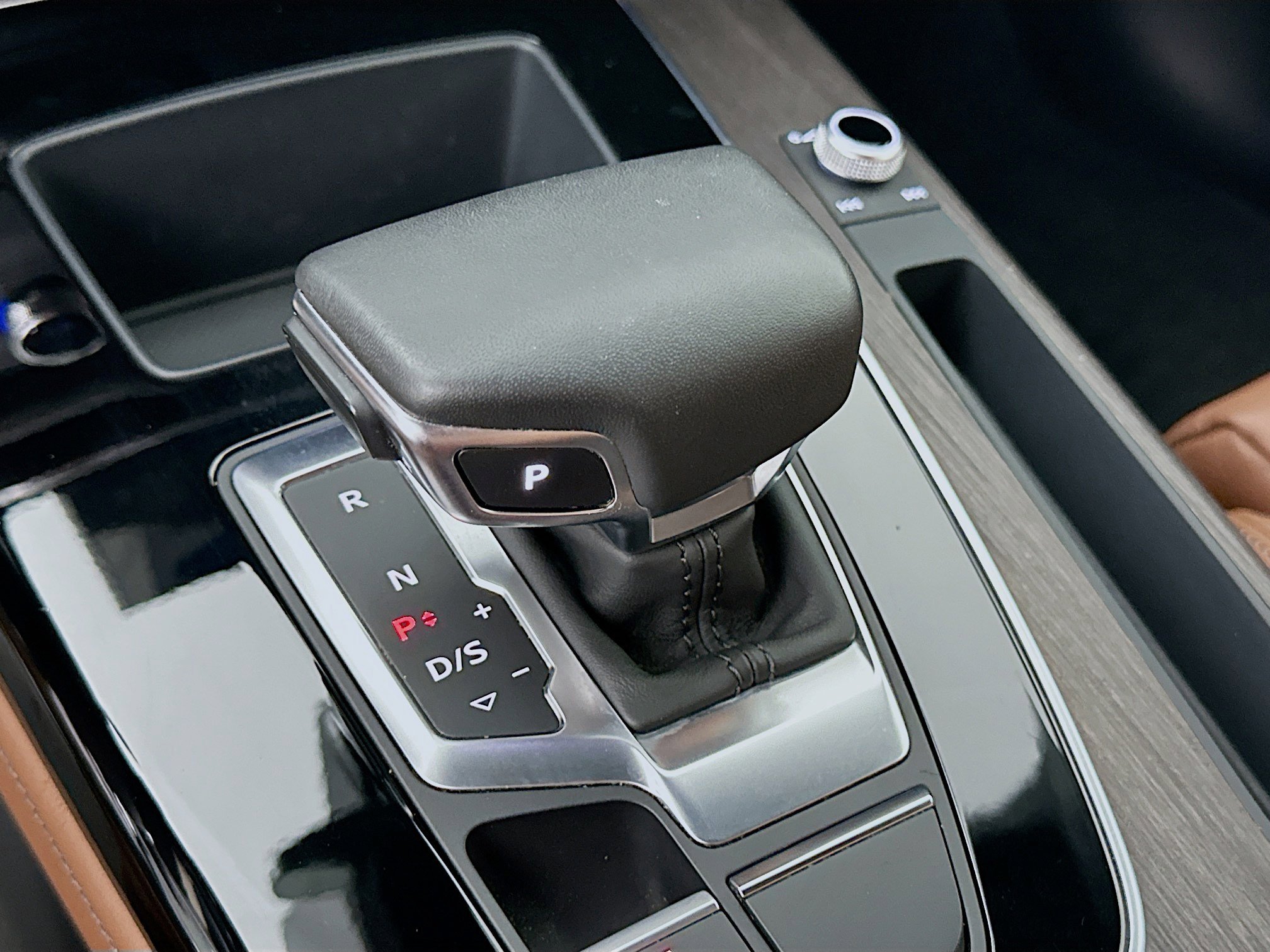 2024 Audi Q5 55 Premium Plus photo 18