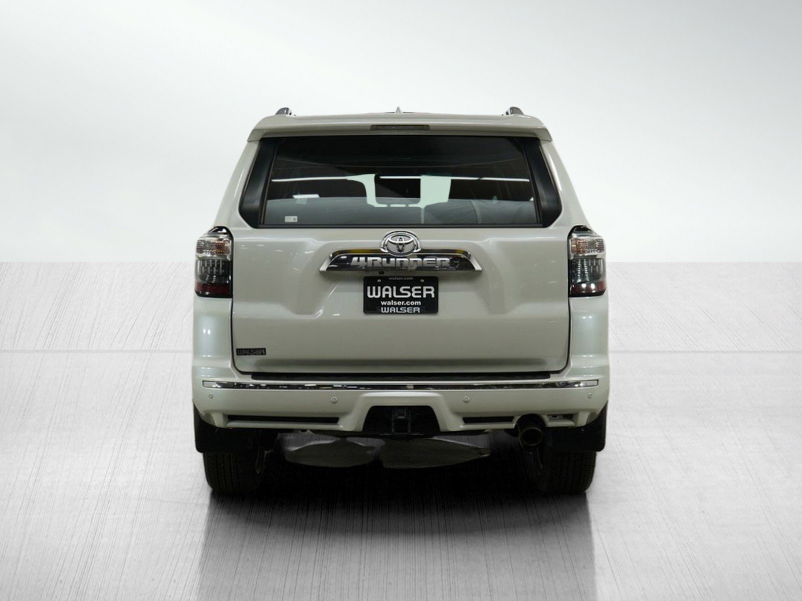 2020 Toyota 4Runner Limited photo 2
