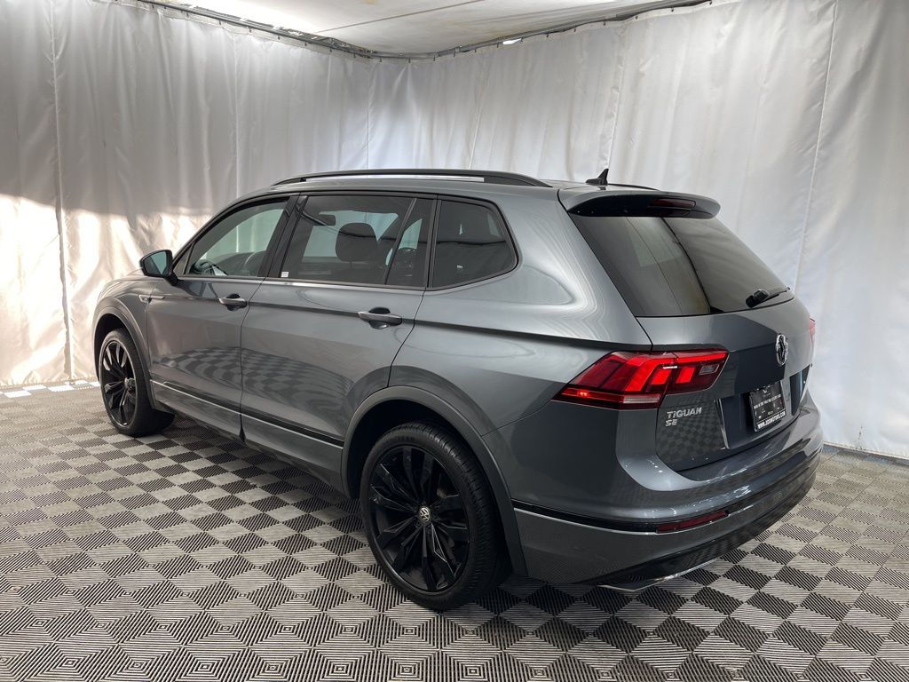 2020 Volkswagen Tiguan SE R-Line Black photo 4