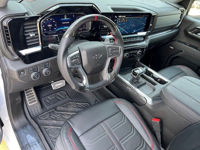 2025 Chevrolet Silverado 1500 RST photo 12