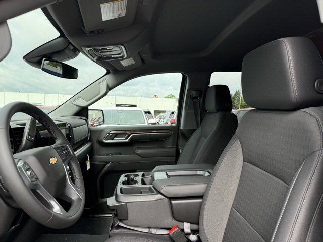2025 Chevrolet Silverado 1500 LT photo 12