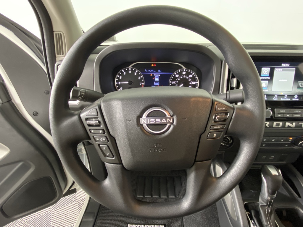 2025 Nissan Frontier SV photo 13