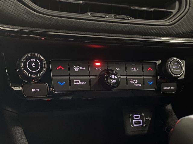 2025 Jeep Compass Latitude Altitude Special Edition photo 27