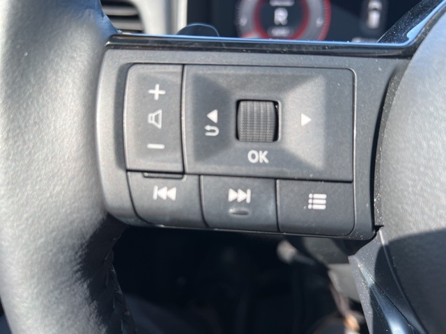 2023 Nissan Rogue Platinum photo 31