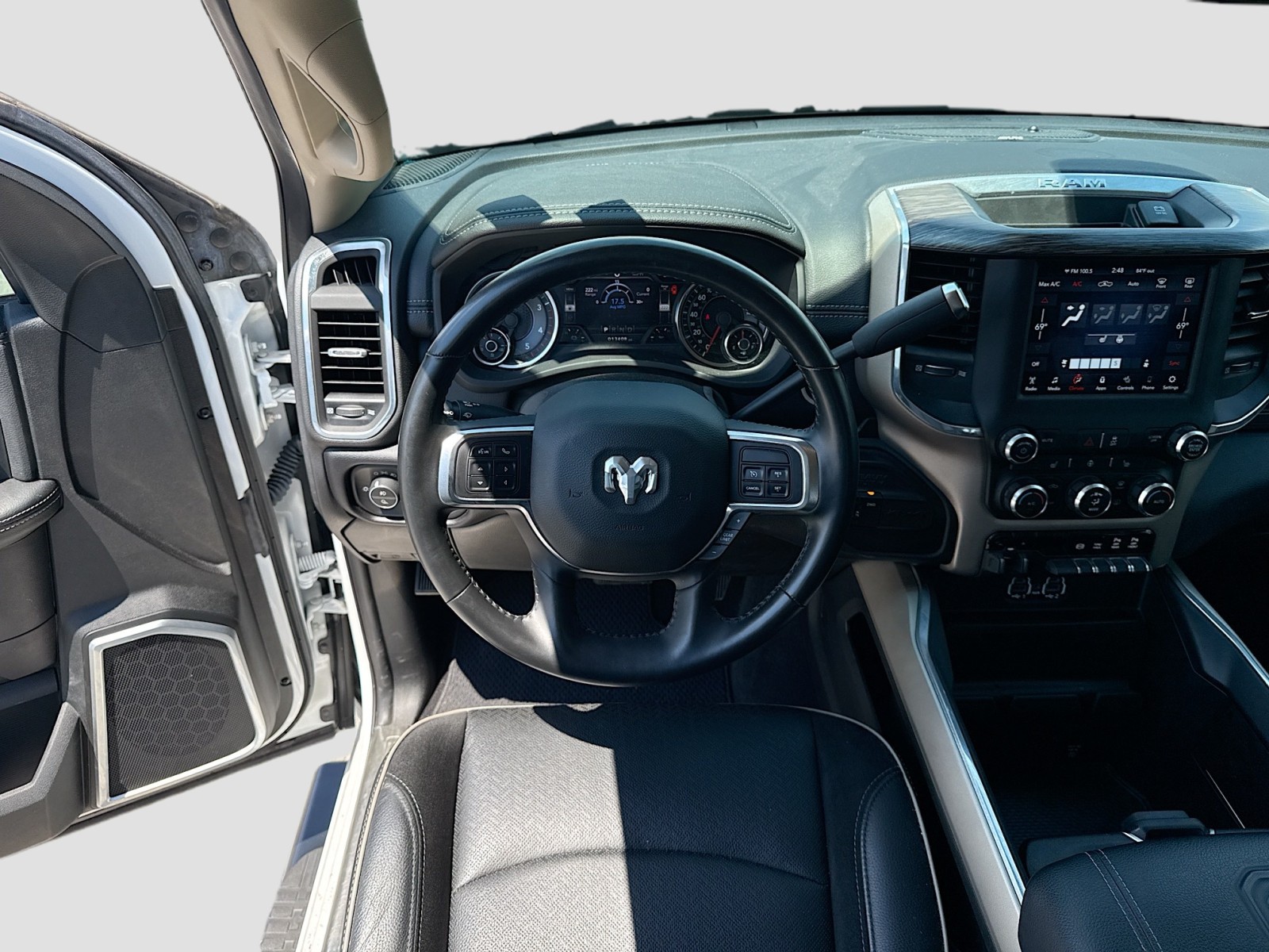 2021 Ram 2500 Laramie photo 21