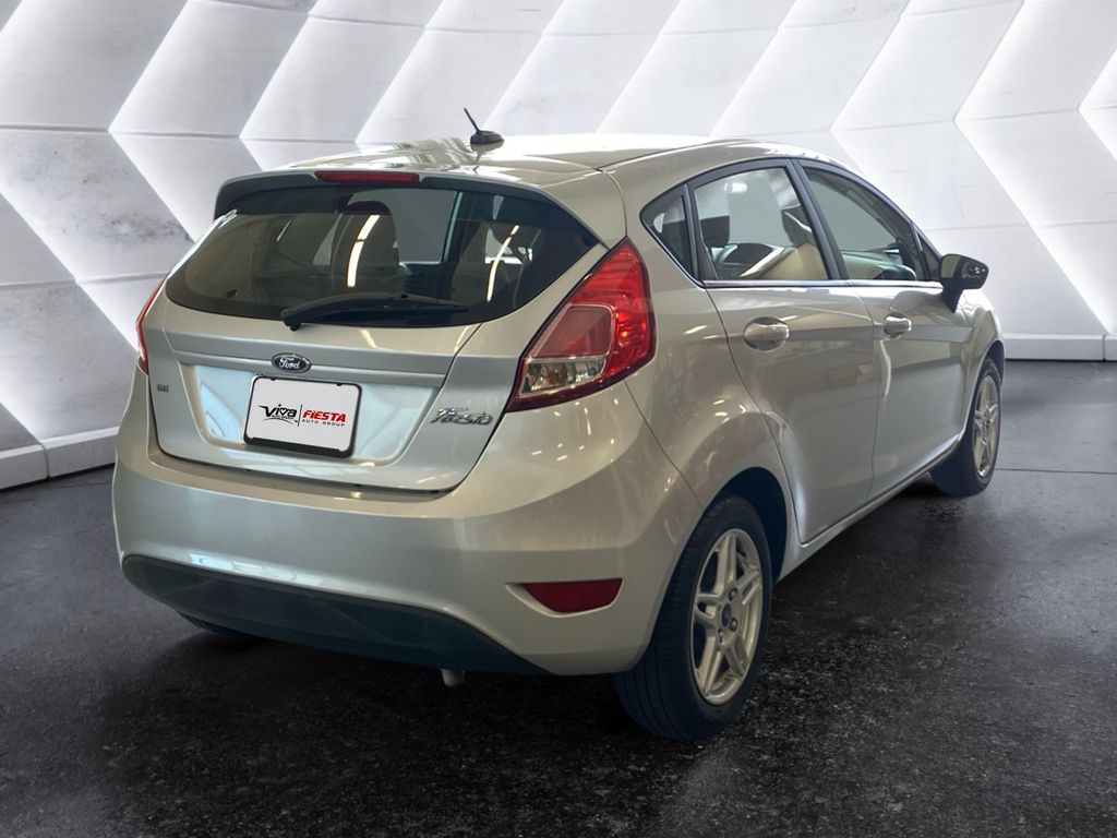2017 Ford Fiesta SE photo 4
