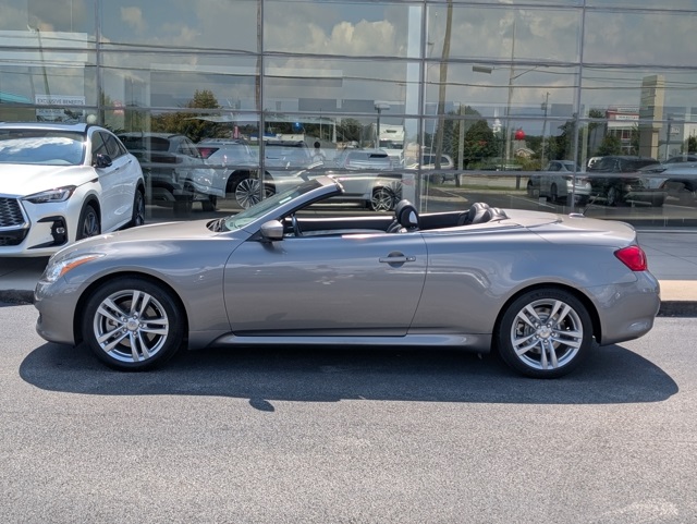 2009 Infiniti G37 Base Convertible photo 2