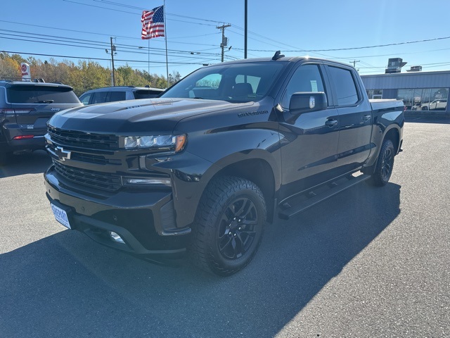 2020 Chevrolet Silverado 1500 RST photo 2