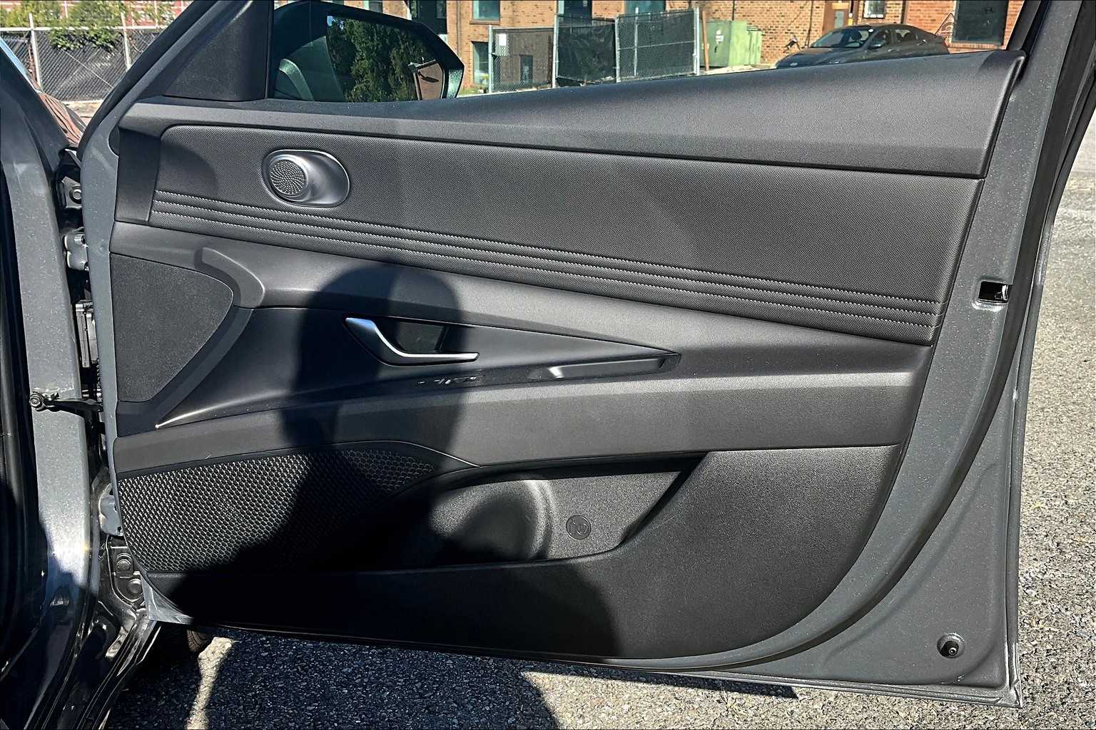 2024 Hyundai Elantra SEL Convenience photo 21