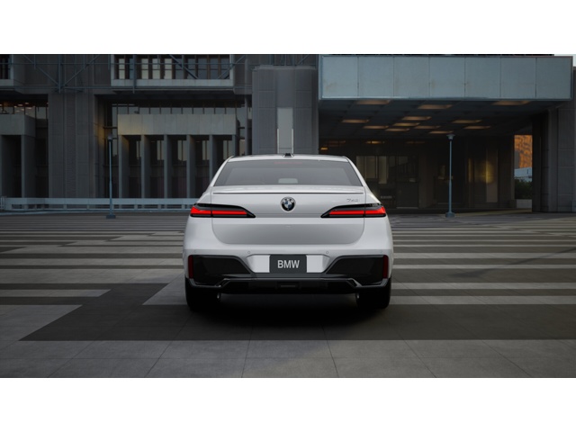 2026 Bmw 740i photo 5