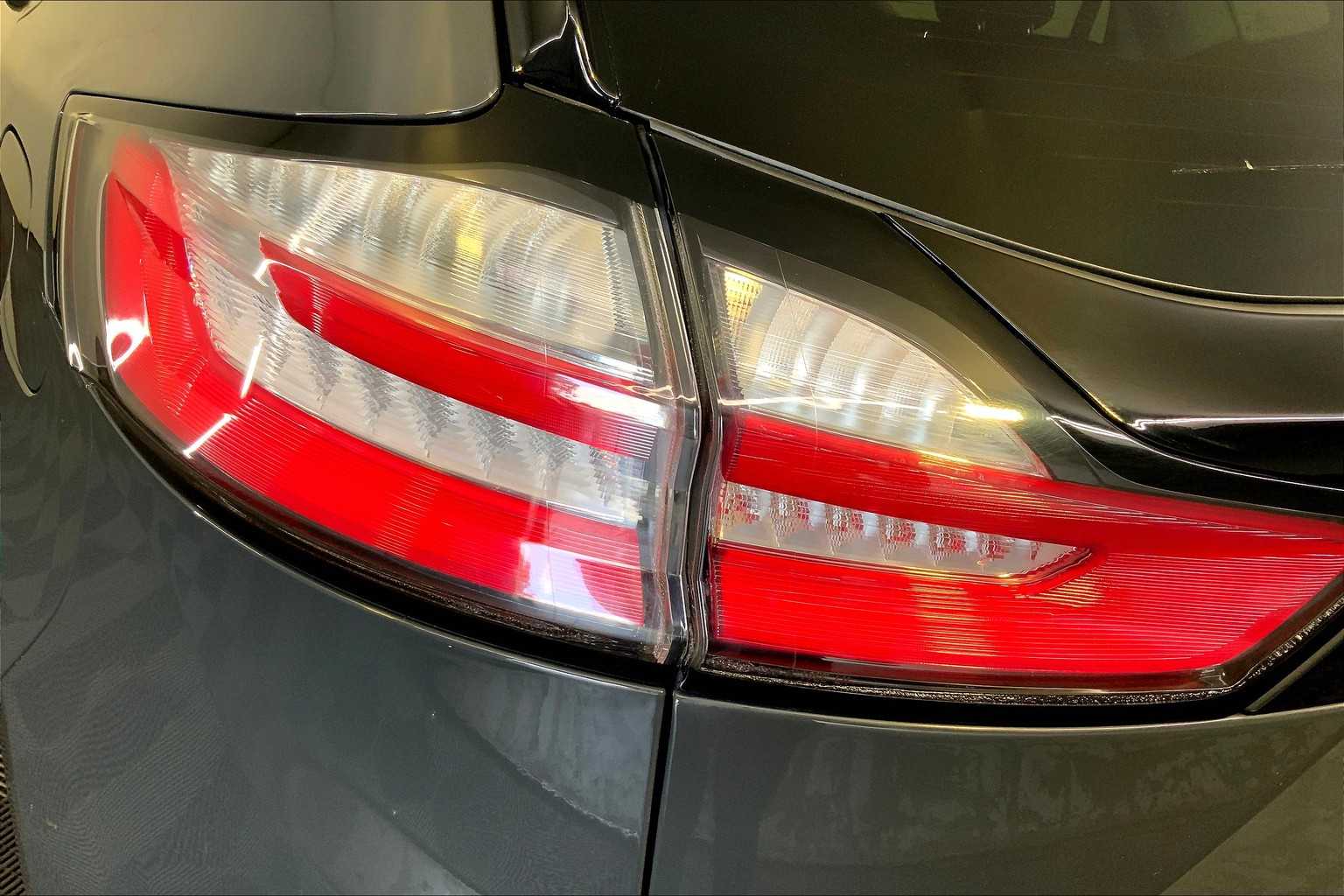 2021 Ford Edge SEL photo 27