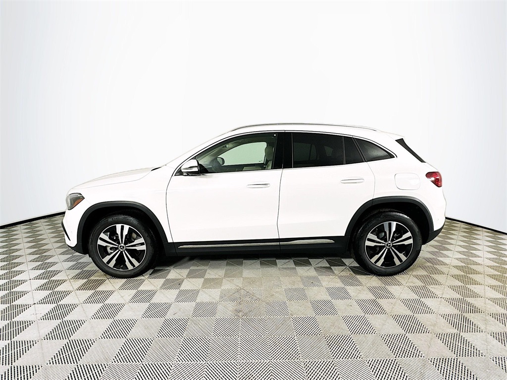 2026 Mercedes Benz GLA 250 photo 4