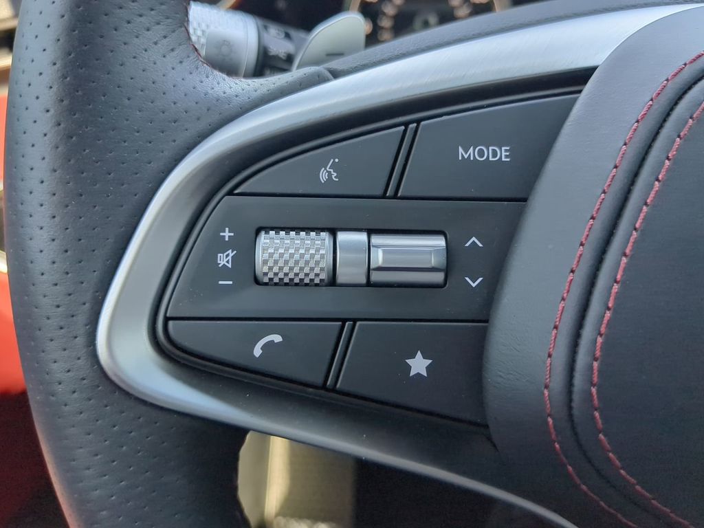 2024 Genesis GV70 3.5T Sport photo 25