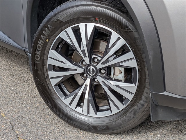 2023 Nissan Rogue SV photo 7