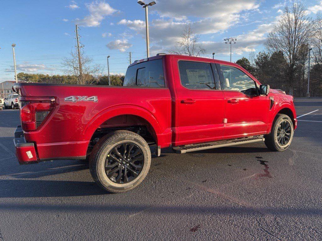 2025 Ford F-150 XLT photo 8
