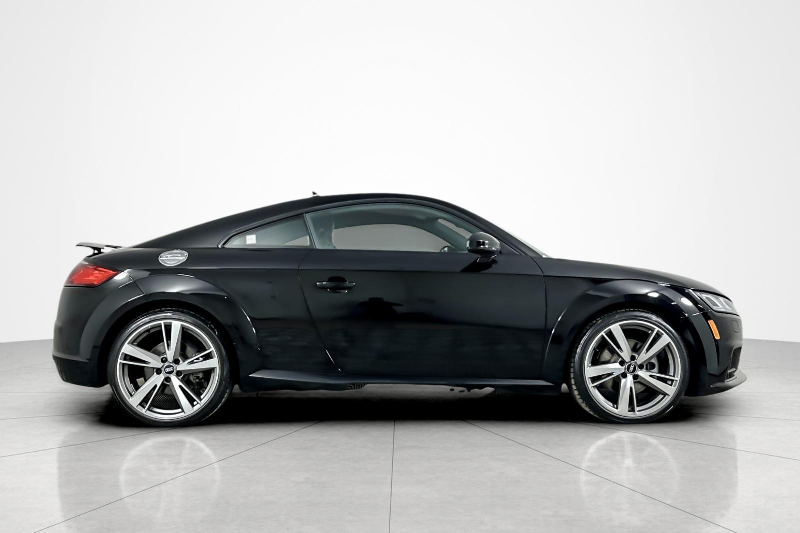 2022 Audi TT Coupe Quattro photo 4